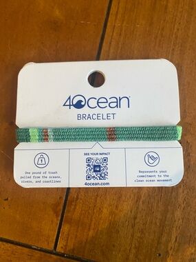 4Ocean Bracelet. Funds a global ocean cleanup. NWT